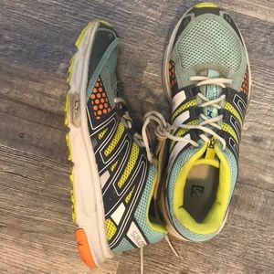Salomon XRShift running shoes
